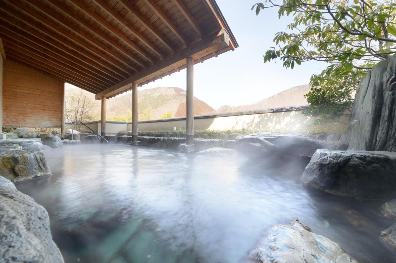 Iizaka Onsen Surikamitei Ohtori Hotel Fukushima  Exterior foto